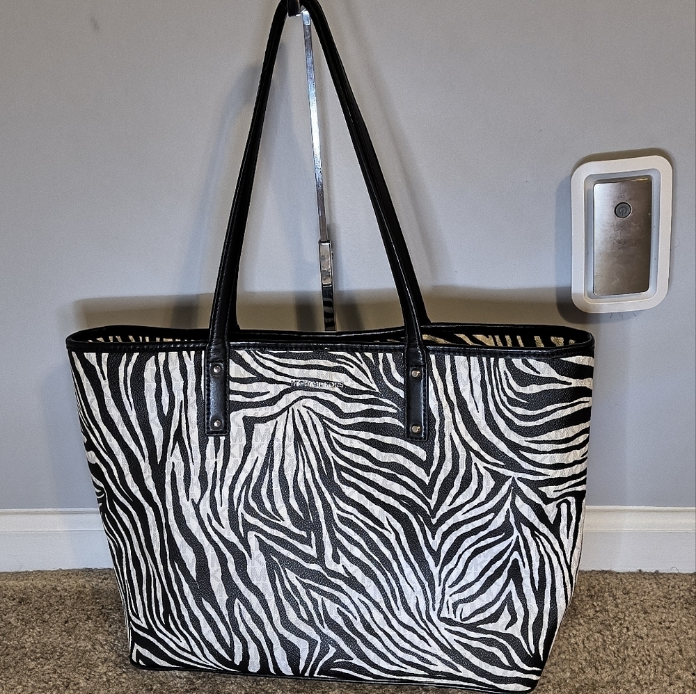 Michael Kors Large Zebra Tote - Picture 3 of 9